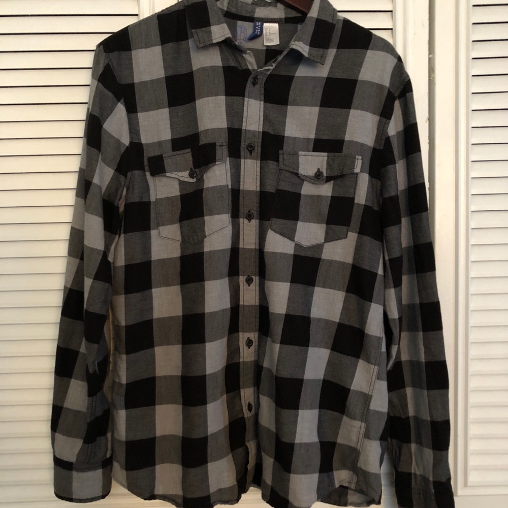 Casual B&W Plaid Button Down